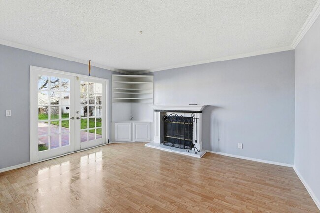 Building Photo - 44648 17th St E