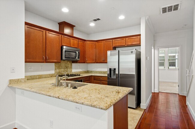 Building Photo - ELEGANTLY APPOINTED TOWNHOME IN TOSCANA PRIVATE & SECURE | NEAR GREENBELT!