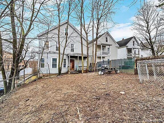 Building Photo - 16 Park Pl