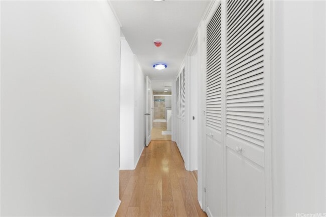 Building Photo - 1650 Ala Moana Blvd