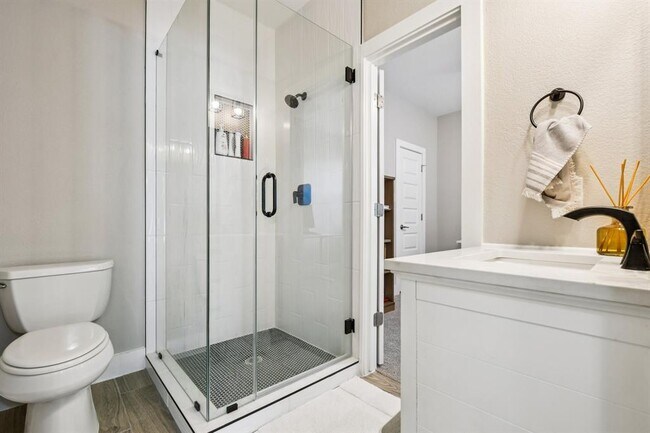 Building Photo - 16601 Malaga Hills Dr