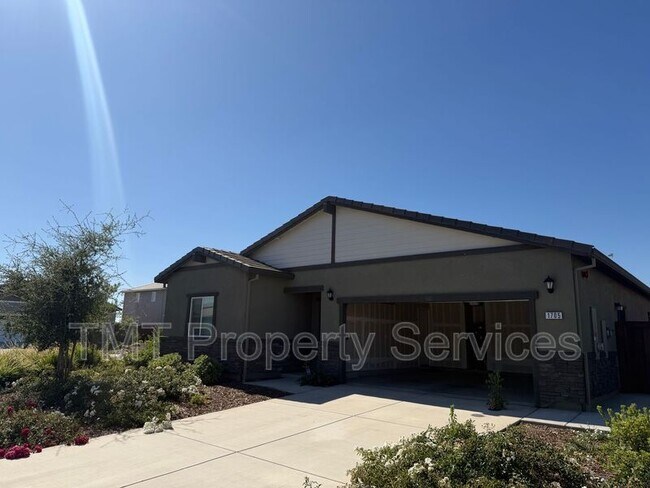 Building Photo - 1705 Orchid Ave