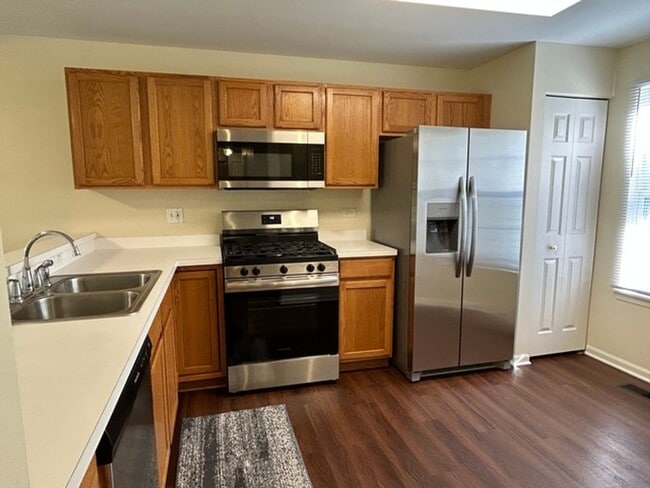 Building Photo - **MOVE IN BY DECEMBER 1ST AND RECEIVE FREE JANUARY RENT!**