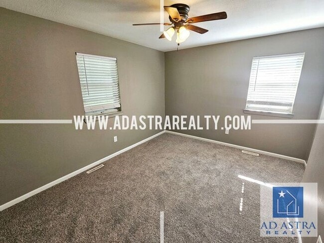 Building Photo - Updated 3 Bed 2 Bath Home in Kansas City-Coming SOON!!