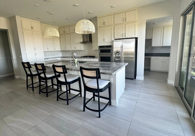 Building Photo - 10860 Basquez Ave