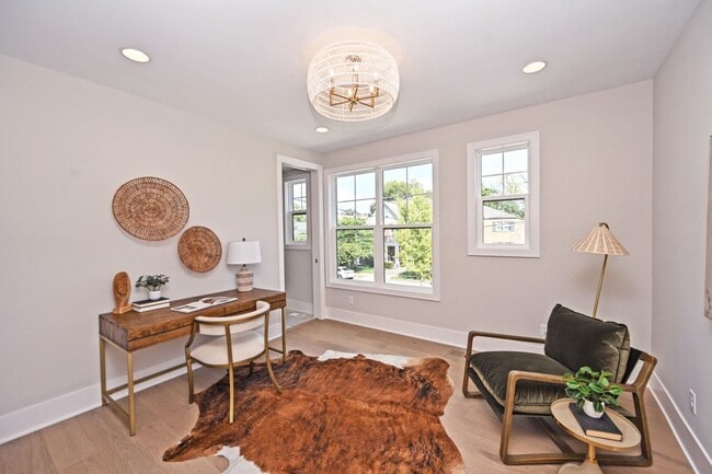 Building Photo - Gorgeous new construction on one of Oakley's best streets!