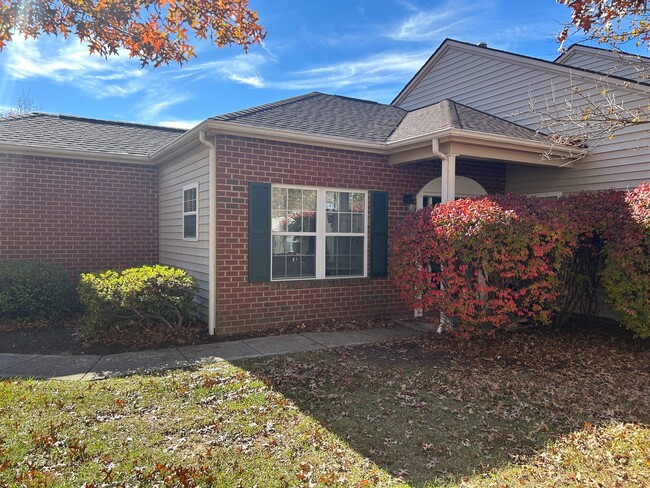 Primary Photo - Beautiful 2-Bedroom, 2-Bath One-Level Town...