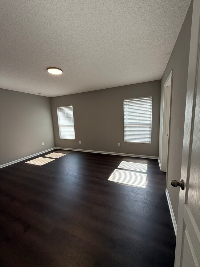 Building Photo - 117 Bass Ln