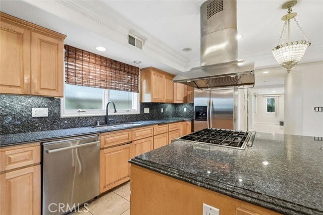 Building Photo - 233 S Irena Ave