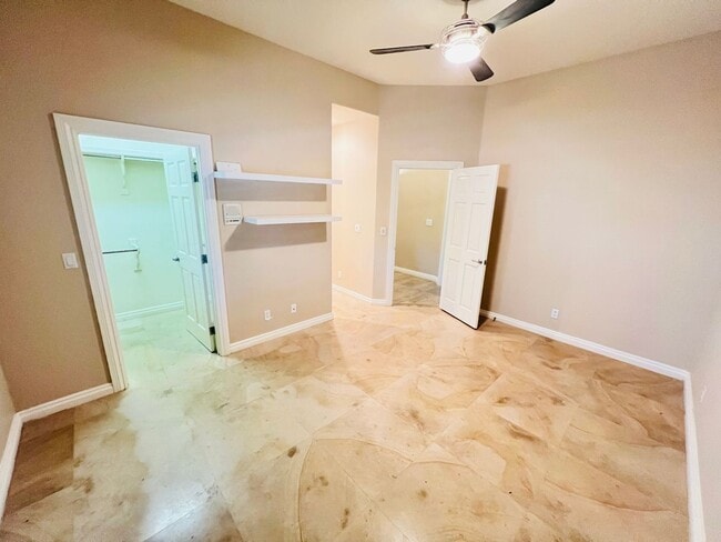 Building Photo - 10 Oaks Guard gated community