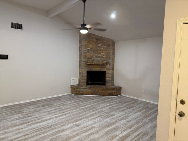 Building Photo - 11371 Fish Springs Dr