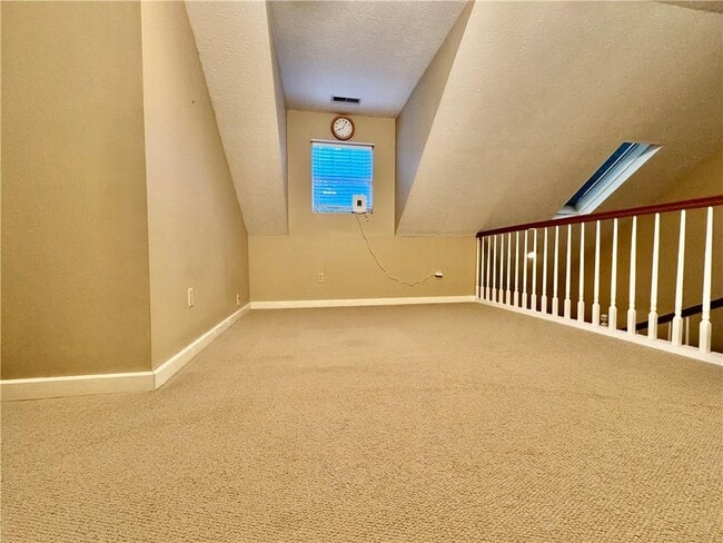 Building Photo - 282 Amazing Wy