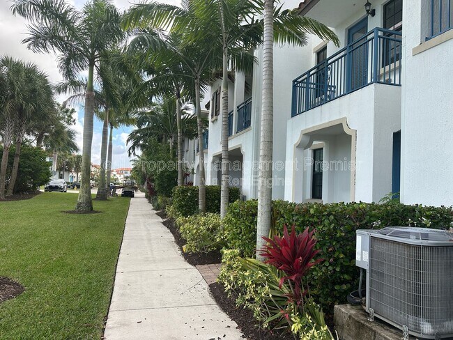 Building Photo - 11718 Ct-13