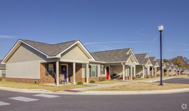 Building Photo - Vinings at Greencastle Apartments