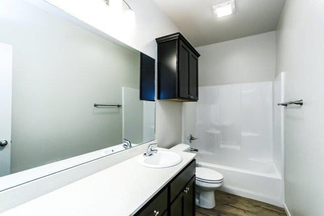 Building Photo - 6, 9 or 12 month Lease! Cooper Schools/ So...