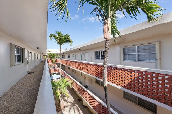 Building Photo - 2301 NE 14th Street Causeway