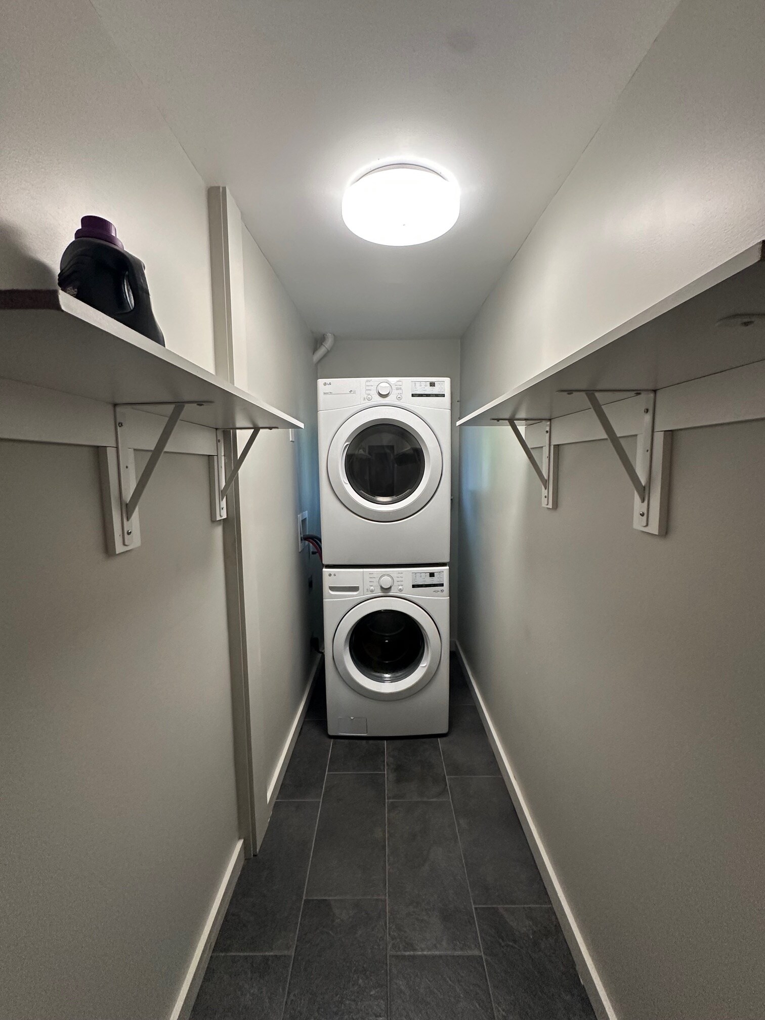 Second floor laundry fort 2nd and 3rd floors - 302 Mitchell St