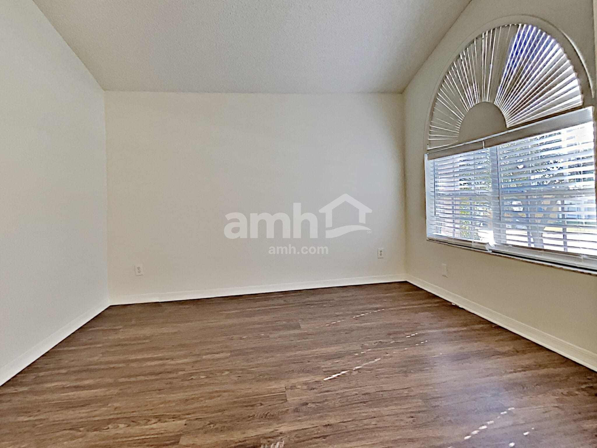 Building Photo - 8813 Scenic Vista Ct