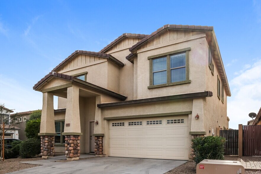 Building Photo - 17559 W Bridger St