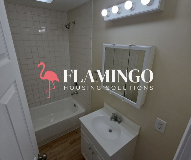 Building Photo - 25 Castlewood Ave