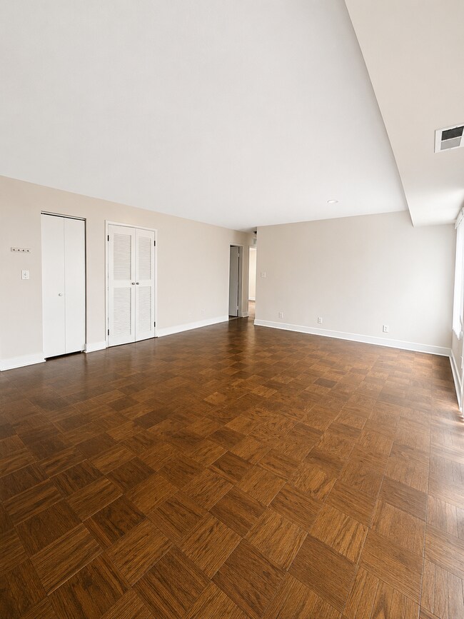 Building Photo - 10850 Green Mountain Cir