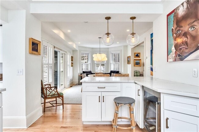 Building Photo - 12 Observatory Ave