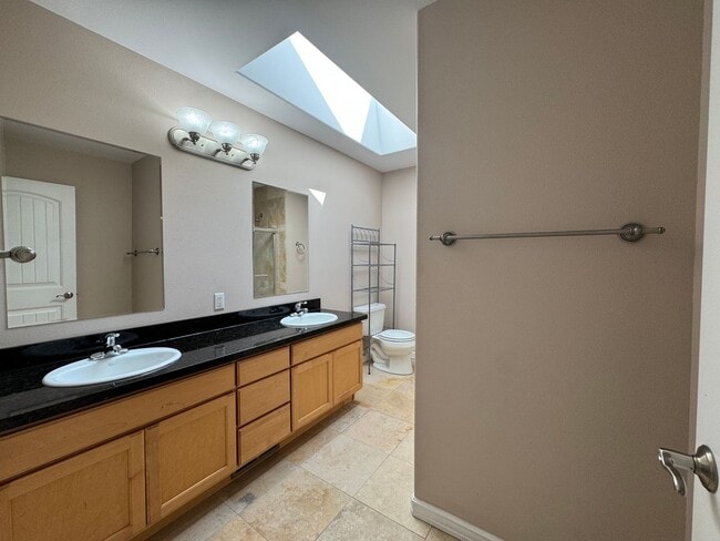 Building Photo - 4467 Castlerock Dr