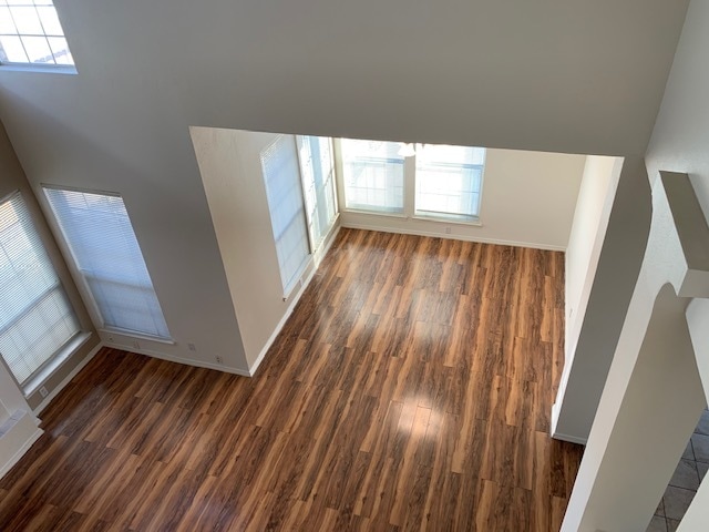 Building Photo - 8008 Argyle Ave NE