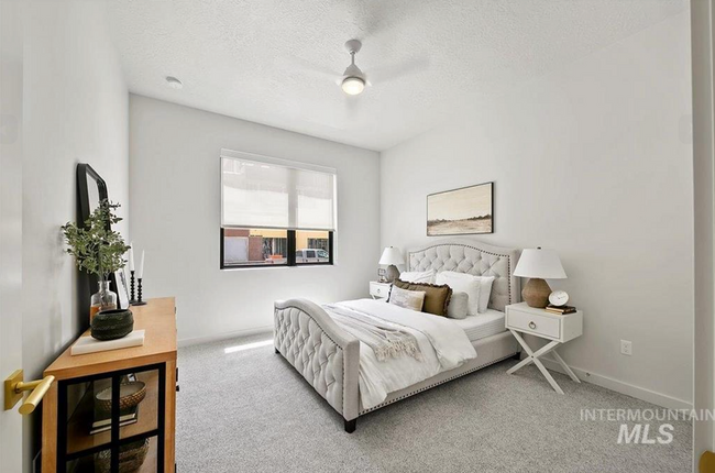 Building Photo - Stylish 1 Bed, 1 Bath Main-Level Condo in ...