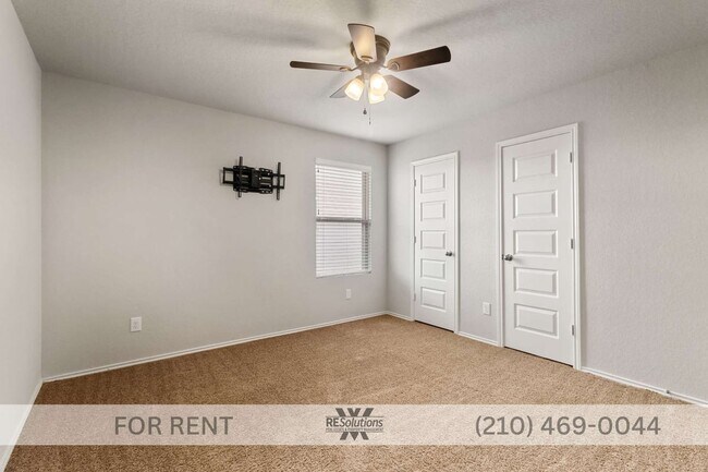 Building Photo - 13550 Lily Ln