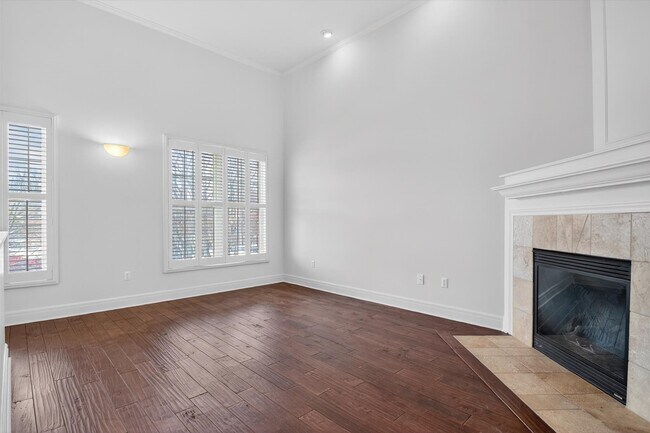 Building Photo - 417 S Ashley St