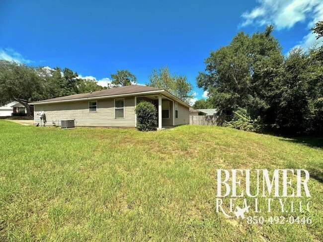 Building Photo - 3bd/2ba Home For Rent