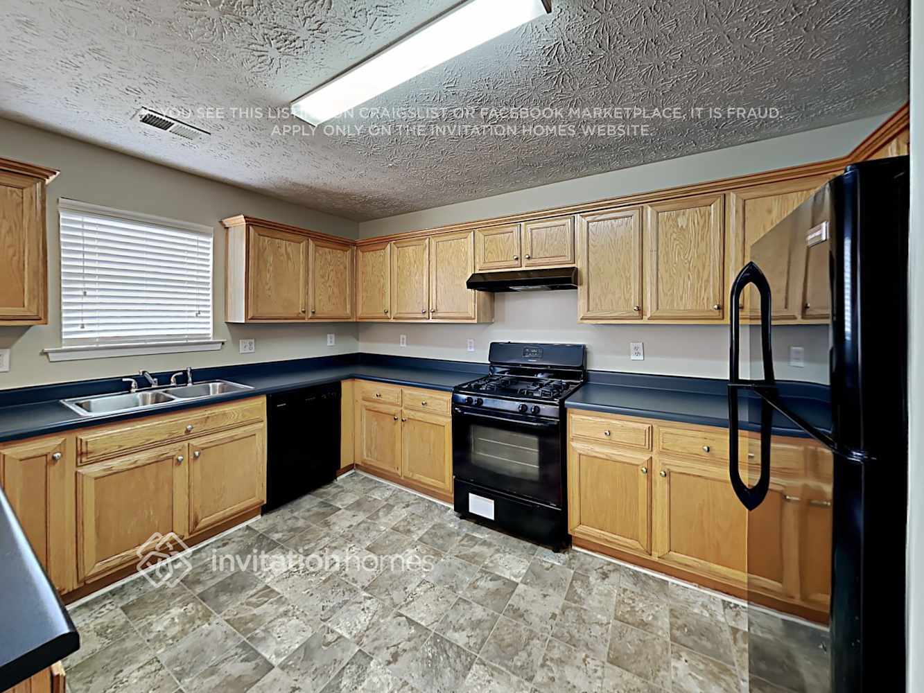 Building Photo - 1825 Midcourt Way