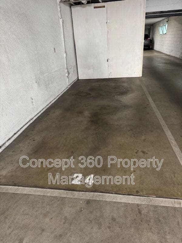 Building Photo - 1139 E OCEAN Blvd