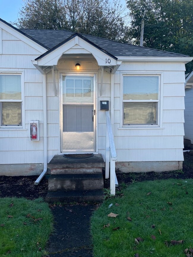 Building Photo - 530 Grove St