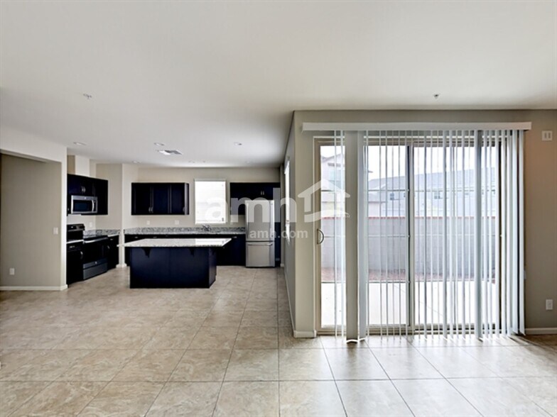 Building Photo - 20673 W Point Ridge Rd