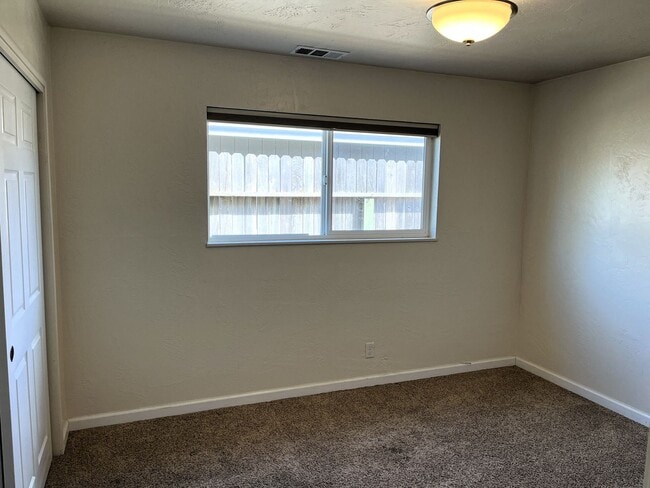 Building Photo - 2404-2406 7th [PRM: Henry] (2)