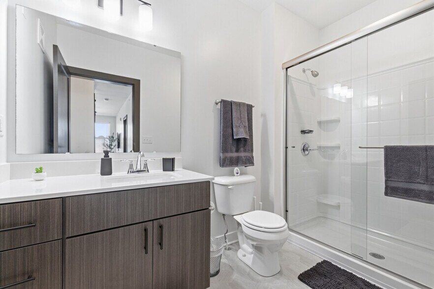 Building Photo - 1121 Laurel St