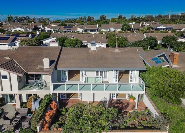 Building Photo - 7 Sandbar Dr