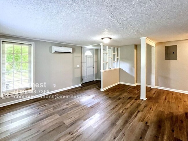 Building Photo - 5727 N Morgan Ln