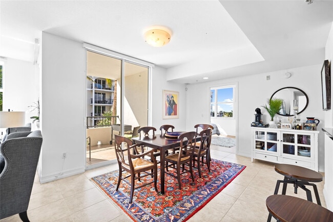 Building Photo - 101 SE 20th Ave