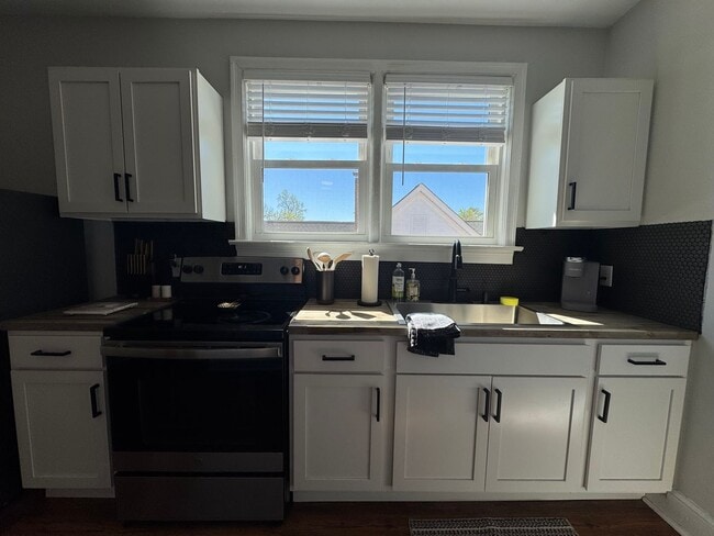 Building Photo - Pre-Leasing for the 26-27 School Year! - A...