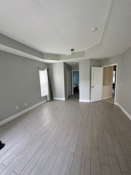 Building Photo - 1645 Anna Catherine Dr