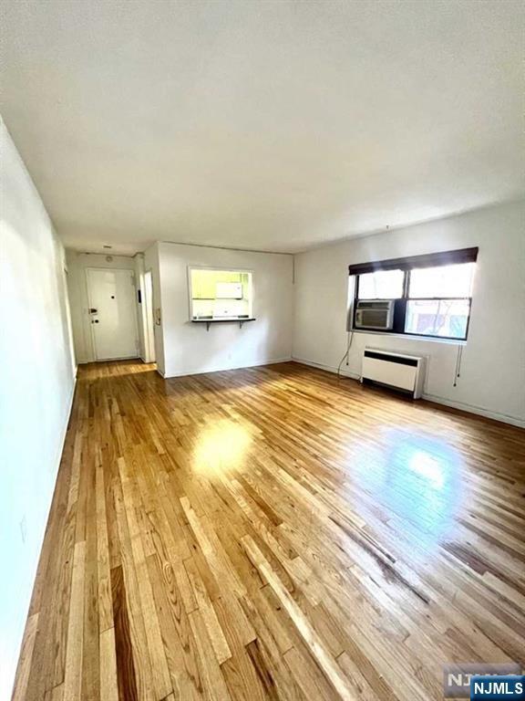 Building Photo - 3020 Edwin Ave