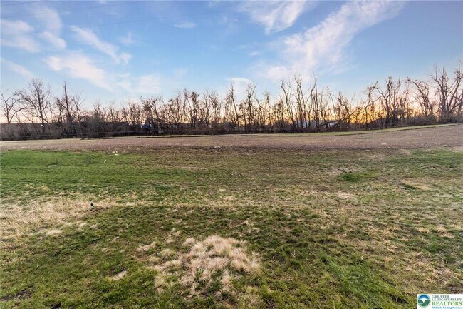 Building Photo - 164 Maureen Ln