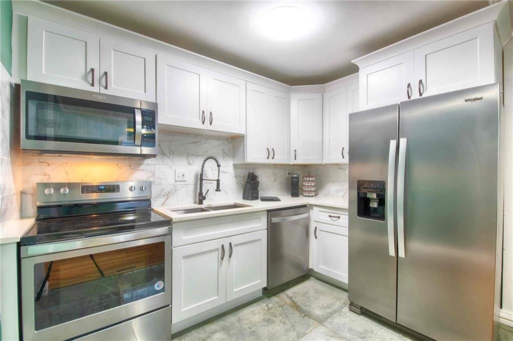 Building Photo - 1225 Graymont Dr SW