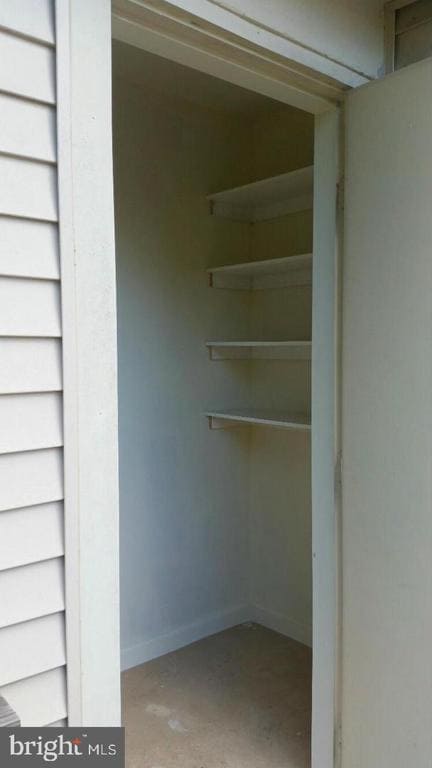 Building Photo - 731 Cedar Crest Dr