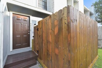 Building Photo - 9550 Deering Dr