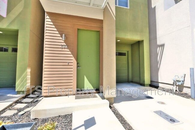 Building Photo - 396 Midstream Ln