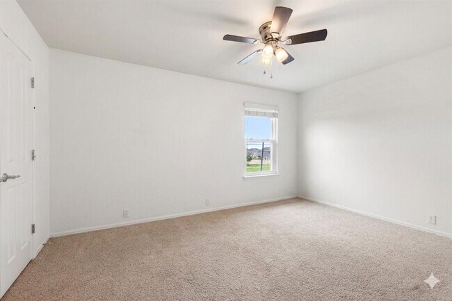 Building Photo - 1121 Sweet Gum Dr
